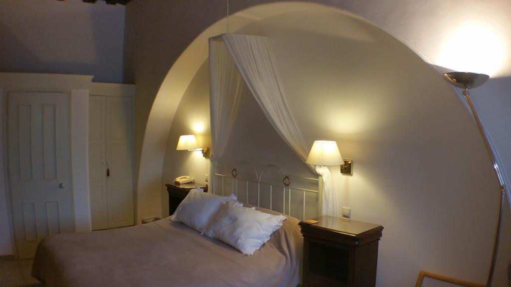 Economou Mansion Aparthotel Spétses Cameră foto